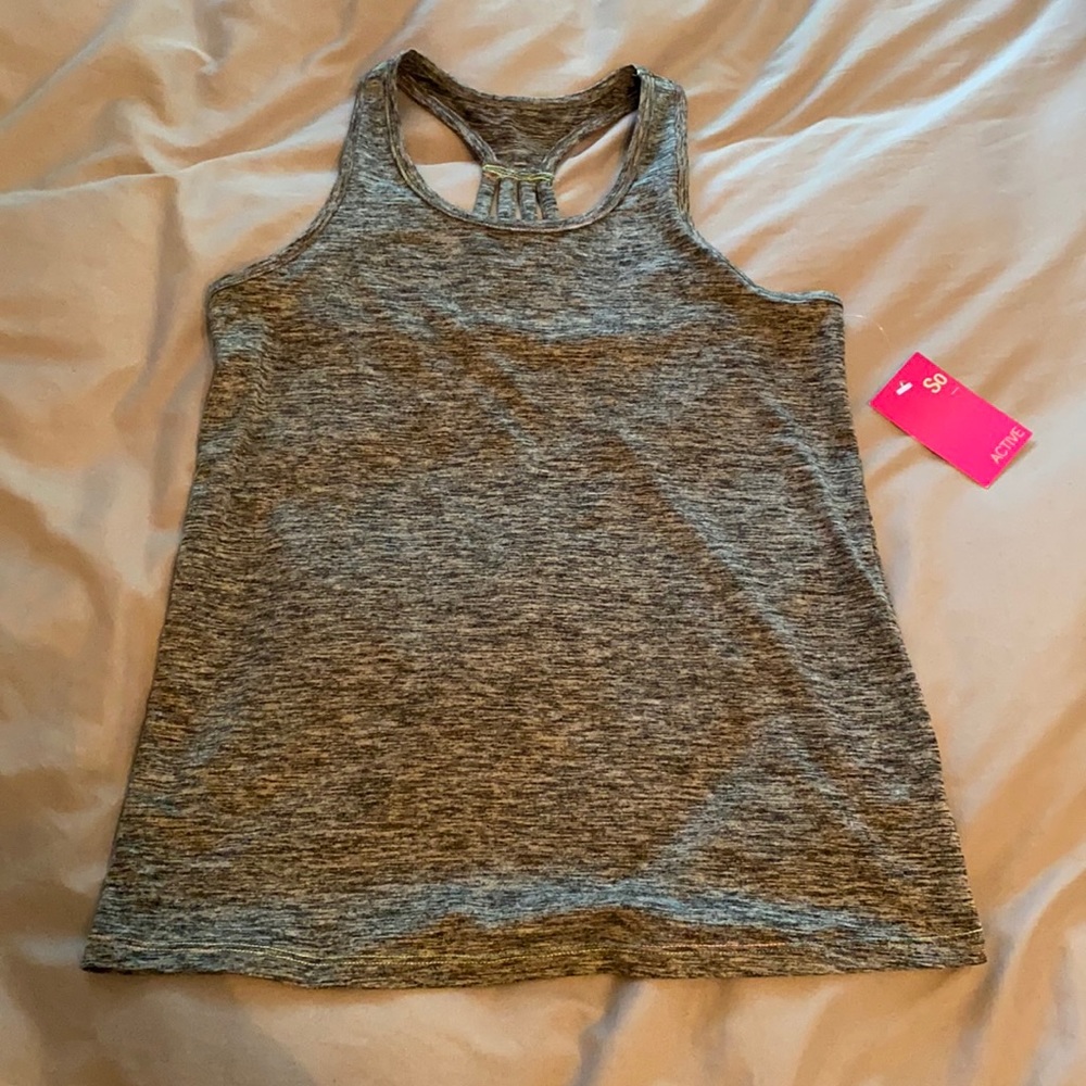 Workout tank top
